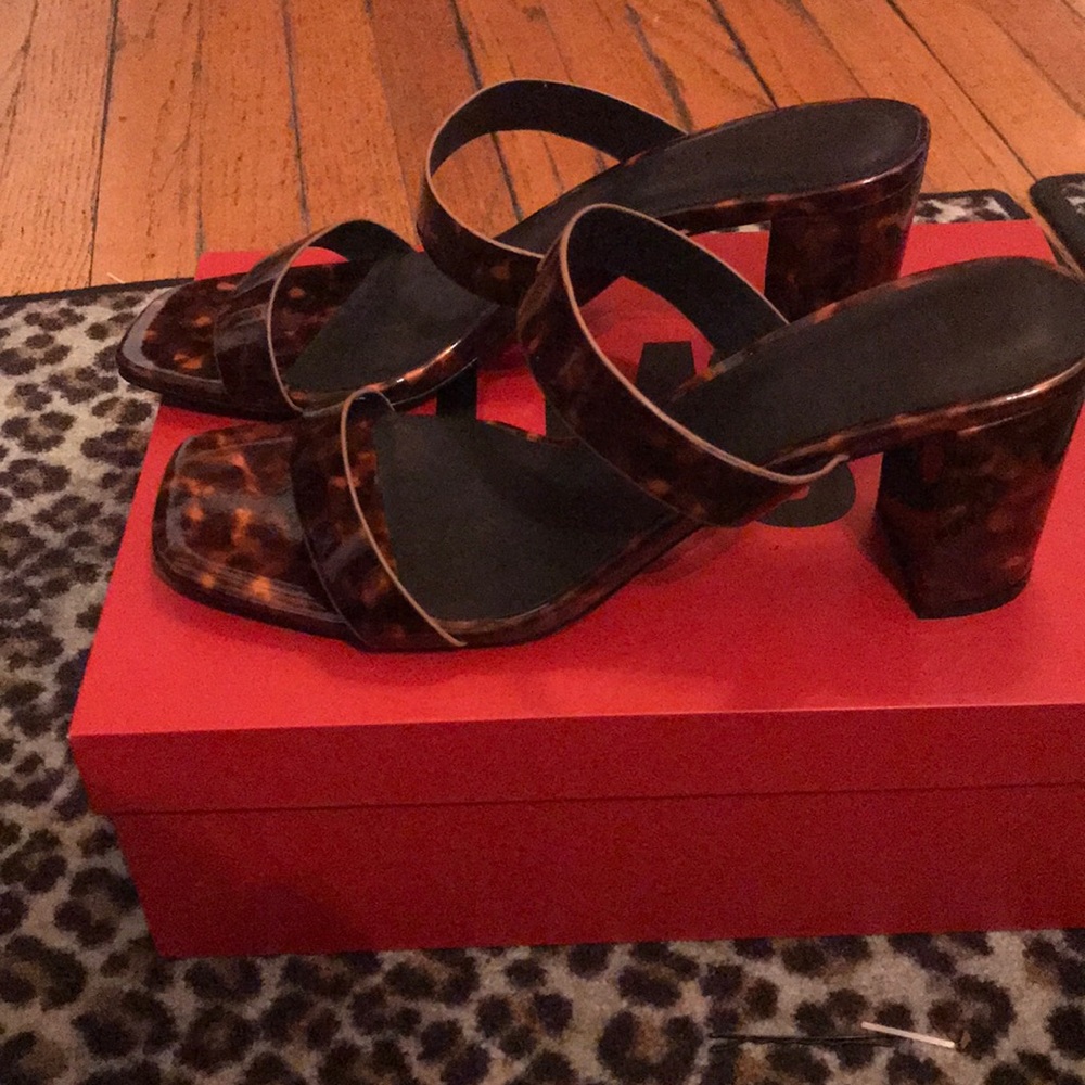Tortoise sandals